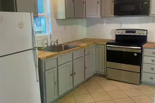 330 E Thompson St, Jacksboro, TX 76458 - Photo 5