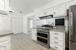 2112 Dartmouth Dr, Arlington, TX 76015 - Photo 7
