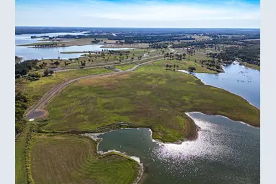 527 Lakeshore Terrace, Windom, TX 75492 - Photo 19