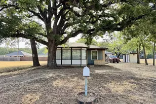 120 Nautical Rd, Gun Barrel City, TX 75156 - Photo 1