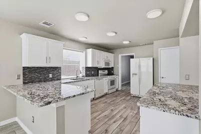 9737 Maryville Lane, Fort Worth, TX 76108 - Photo 17