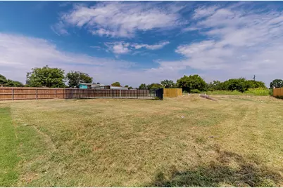 208 Ponderosa Lane, Burleson, TX 76028 - Photo 15