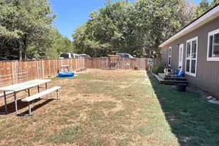 2496 Co Rd 2010, Ravenna, TX 75476 - Photo 21