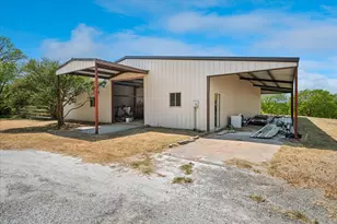 1501 Andy Thomas Rd, Whitewright, TX 75491 - Photo 3