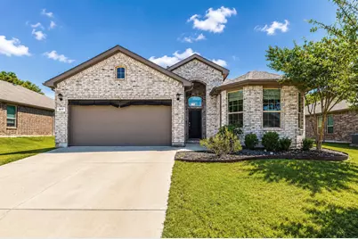 517 Redding Drive, Saginaw, TX 76131 - Photo 1