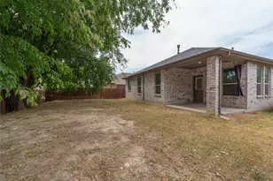 517 Redding Dr, Saginaw, TX 76131 - Photo 21