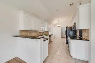 721 Herman Dr, Hurst, TX 76054 - Photo 7