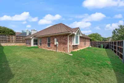 721 Herman Drive, Hurst, TX 76054 - Photo 15