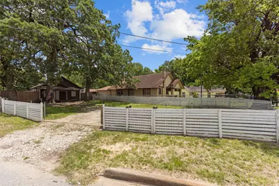 606 N Needmore Street, Athens, TX 75751 - Photo 17