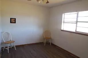 502 Travis St, Ranger, TX 76470 - Photo 11