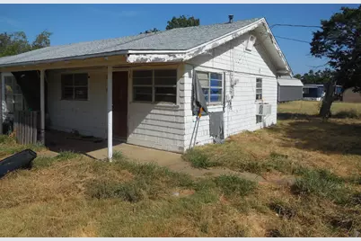 502 Travis Street, Ranger, TX 76470 - Photo 3
