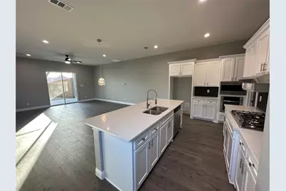 417 S Glasgow Drive, Dallas, TX 75223 - Photo 5
