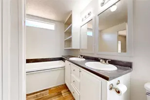 2310 Balboa Ct, Granbury, TX 76048 - Photo 13