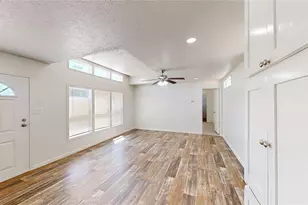 2310 Balboa Ct, Granbury, TX 76048 - Photo 3