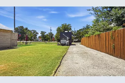 307 Walnut Street, Hico, TX 76457 - Photo 21