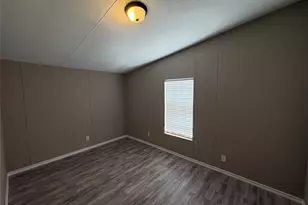111 Shady Springs Dr, Bridgeport, TX 76426 - Photo 21