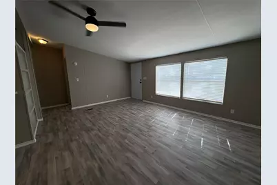 111 Shady Springs Drive, Bridgeport, TX 76426 - Photo 9