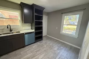 1512 W Tucker Blvd, Arlington, TX 76013 - Photo 3
