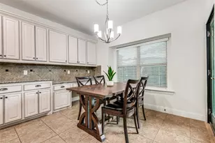 9359 Cherry Brook Ln, Frisco, TX 75033 - Photo 11