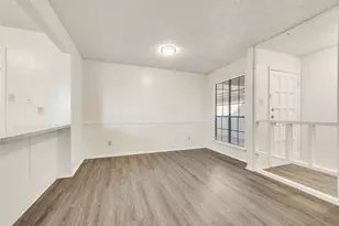 215/217 Silver Creek Dr, Duncanville, TX 75137 - Photo 7