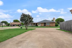215/217 Silver Creek Dr, Duncanville, TX 75137 - Photo 31