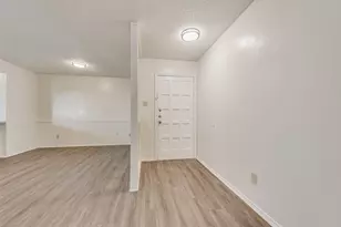 215/217 Silver Creek Dr, Duncanville, TX 75137 - Photo 3