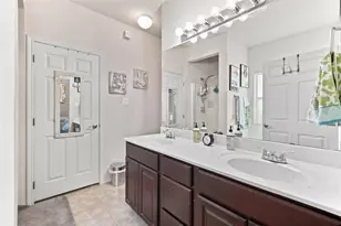 124 Castleridge Dr, Little Elm, TX 75068 - Photo 11