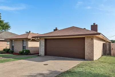 217 Silver Creek Drive, Duncanville, TX 75137 - Photo 1
