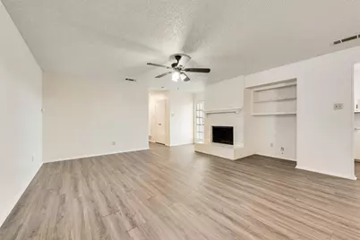 217 Silver Creek Drive, Duncanville, TX 75137 - Photo 5