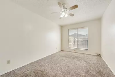217 Silver Creek Drive, Duncanville, TX 75137 - Photo 17