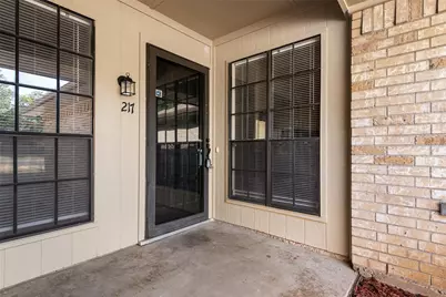 217 Silver Creek Drive, Duncanville, TX 75137 - Photo 3
