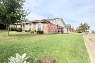 4817 Sprucewood Ln, Garland, TX 75044 - Photo 17