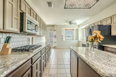 6802 Silver Lake Drive, Rowlett, TX 75089 - Photo 7