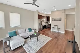 324 Feliks Gwozdz Pl, Fort Worth, TX 76104 - Photo 9