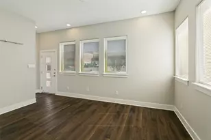 324 Feliks Gwozdz Pl, Fort Worth, TX 76104 - Photo 7
