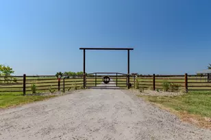 1704 Co Rd 1002, Greenville, TX 75401 - Photo 3