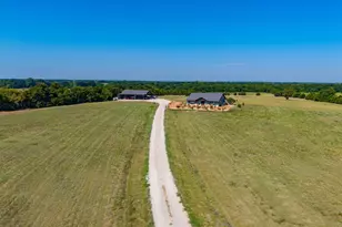 1704 Co Rd 1002, Greenville, TX 75401 - Photo 35