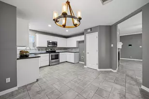 607 Meadowbrook Dr, Burleson, TX 76028 - Photo 13
