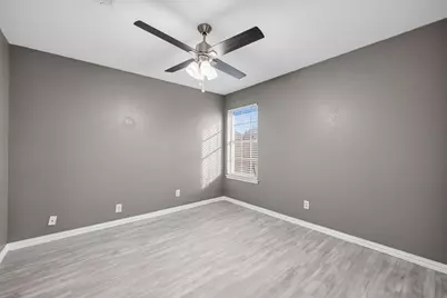 607 Meadowbrook Drive, Burleson, TX 76028 - Photo 17