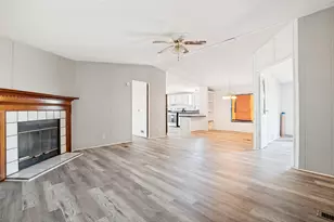 523 W Pecan Tree Rd, Waxahachie, TX 75167 - Photo 5