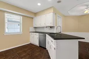 2207 Glen Forest Ln, Plano, TX 75023 - Photo 7