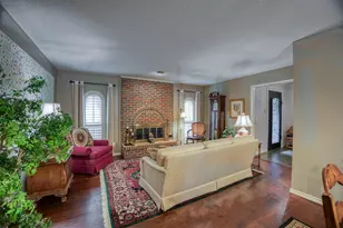 6837 Anglebluff Cir, Dallas, TX 75248 - Photo 5