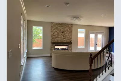 400 S Jefferson Street S, Irving, TX 75060 - Photo 5