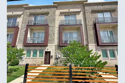 312 Feliks Gwozdz Place, Fort Worth, TX 76104 - Photo 3