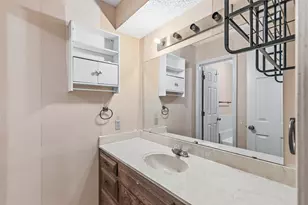 10505 Oak Creek Dr, Greenville, TX 75402 - Photo 21