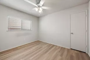 9917 Blue Bell Dr, Fort Worth, TX 76108 - Photo 5