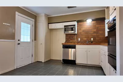 813 Waikiki Drive, Garland, TX 75043 - Photo 11