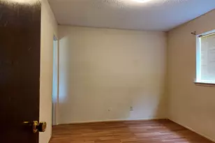 813 Waikiki Dr, Garland, TX 75043 - Photo 15