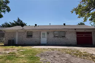 813 Waikiki Dr, Garland, TX 75043 - Photo 25