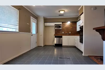 813 Waikiki Drive, Garland, TX 75043 - Photo 13